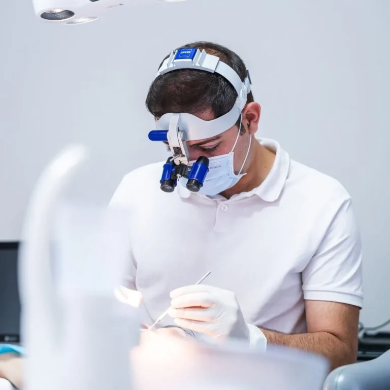 FOTO CI PRENDIAMO CURA DI TE 2 - Dentista a Cosenza